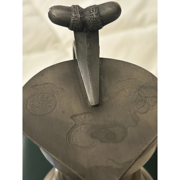 Antique Pewter Flagon with Acorn Hinged Lid, Hallmarked - Picture 3 of 6